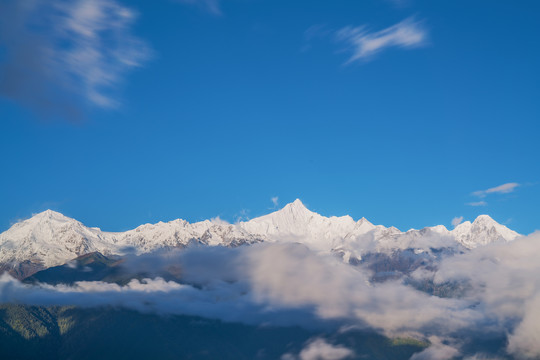 中国云南省梅里雪山旅游风光