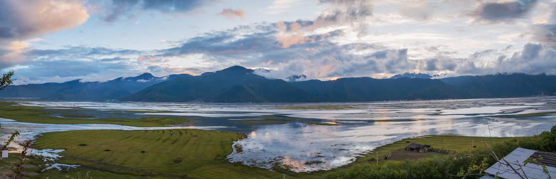 中国云南省纳帕海草原旅游风光