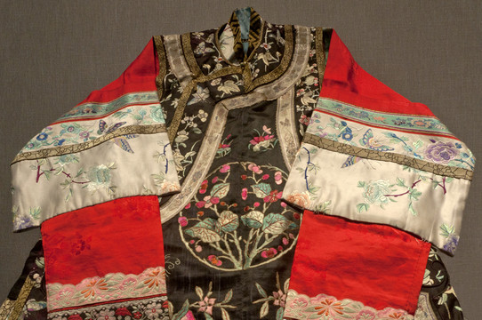 蒙古传统女装展示