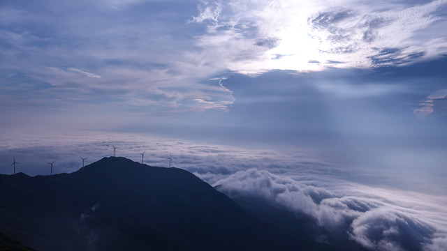 龙高山云海