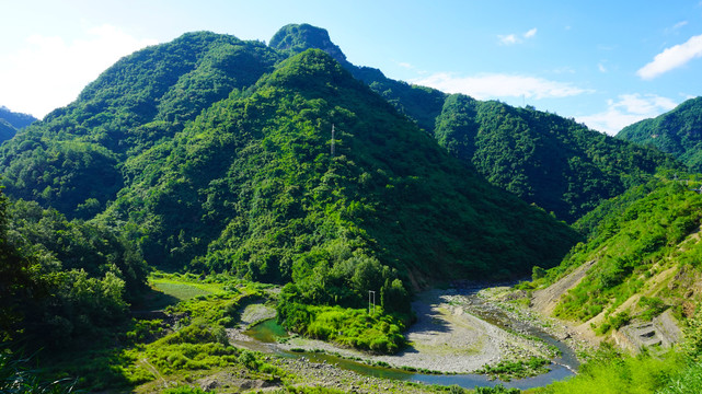 蓝天碧水六