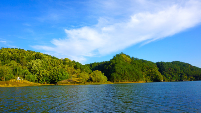 青山绿水三