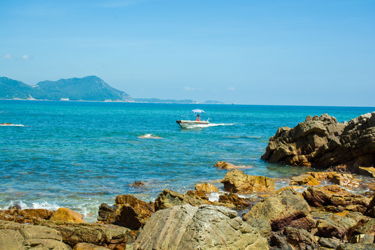 深圳东西冲海岸