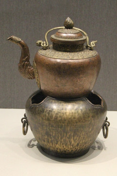 清代黄铜火盆及紫铜茶壶