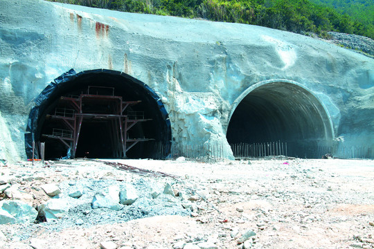 官山大桥炮台山隧道