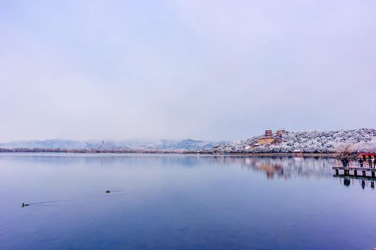 春雪后的颐和园