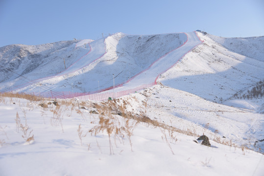 户外滑雪场滑雪道