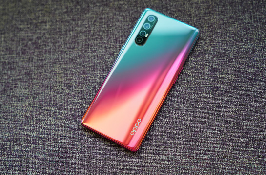 OPPOReno3Pro手机