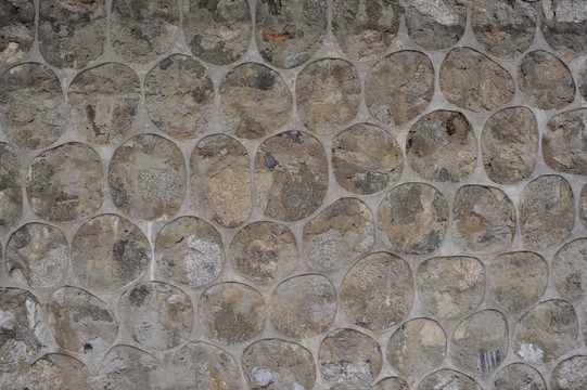 蜂巢状水泥墙