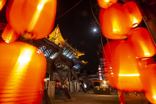 沈阳棋盘山影视城灯会夜景