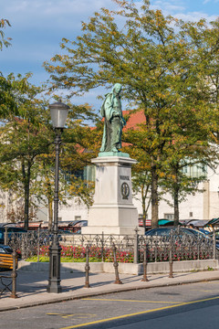 卢布尔雅那城市街头雕像