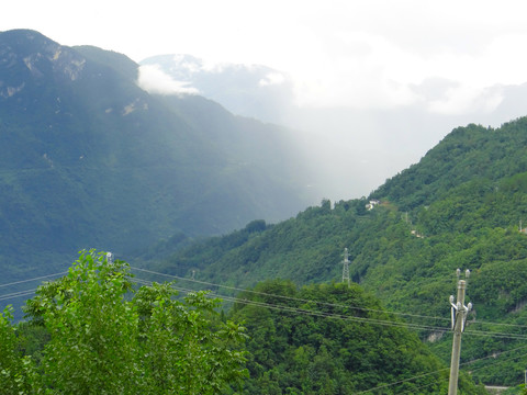 大山三