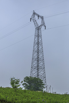 高壓電線塔