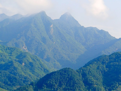 高山八