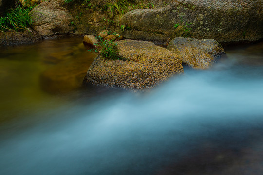 山泉