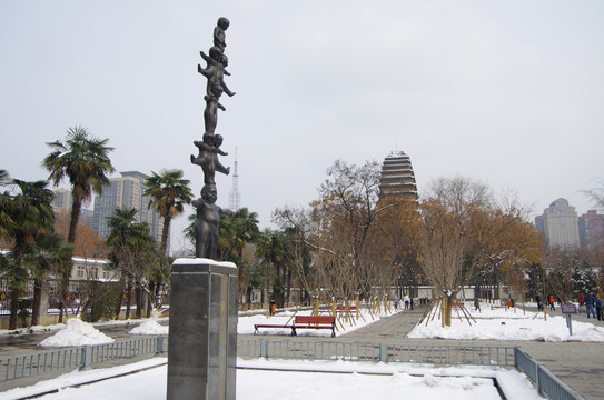 西安小雁塔雪景