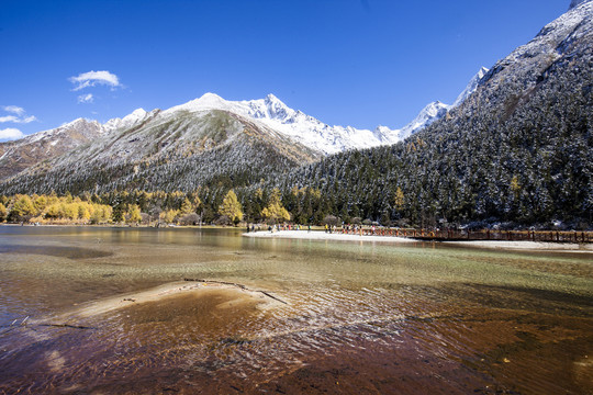 川西冰川雪山风光