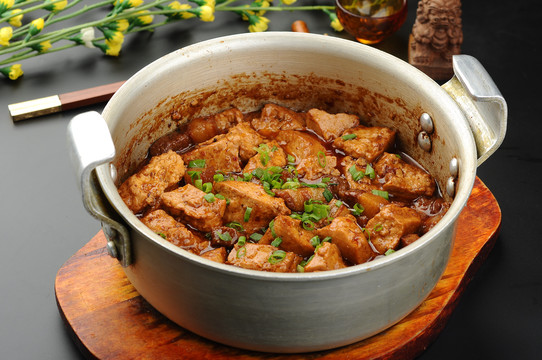 壓鍋紅燒肉豆腐