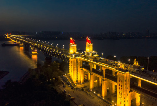 南京长江大桥夜色