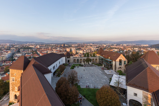 斯洛文尼亚卢布尔雅那城堡黄昏