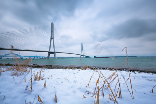 雪后长江三桥
