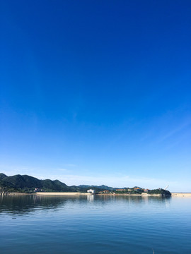 山川水库湖面