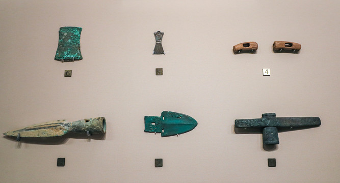 卡约文化铜器
