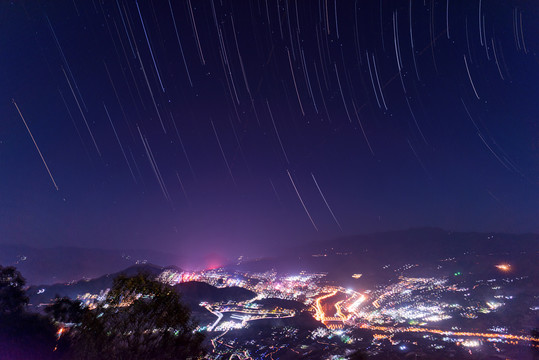 攀枝花夜空星轨