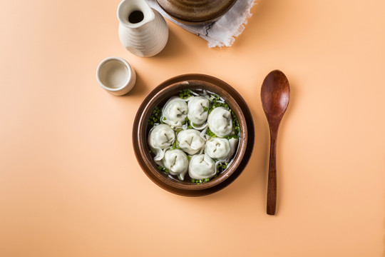 荠菜猪肉大馄饨