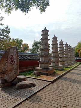 灵岩寺