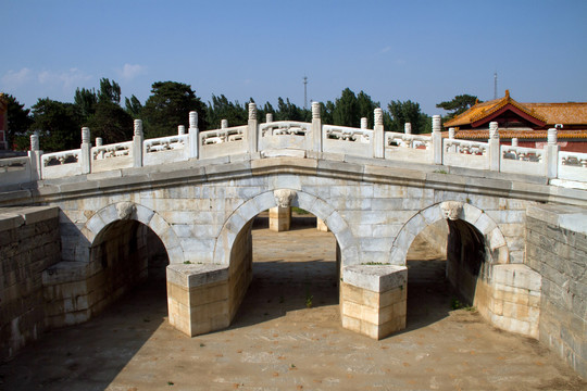 清西陵慕陵三孔石拱桥