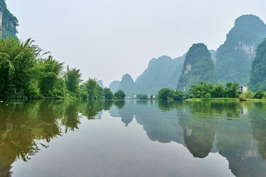 阳朔遇龙河