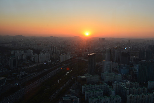 首尔的天空