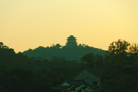 高榜山暮色残影