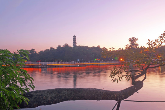 惠州西湖傍晚的风景