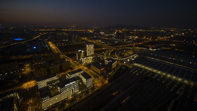 南京南站夜景