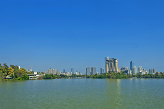 惠州城市湖畔美景