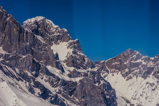 欧洲雪山