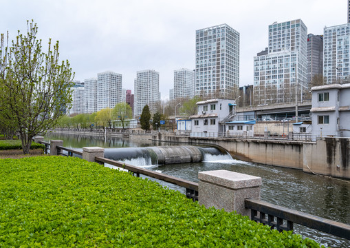 北京通惠河庆丰闸