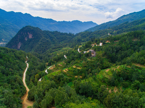 航拍米仓山隧道