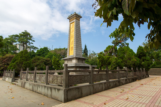 广东湛江市雷州县烈士纪念碑