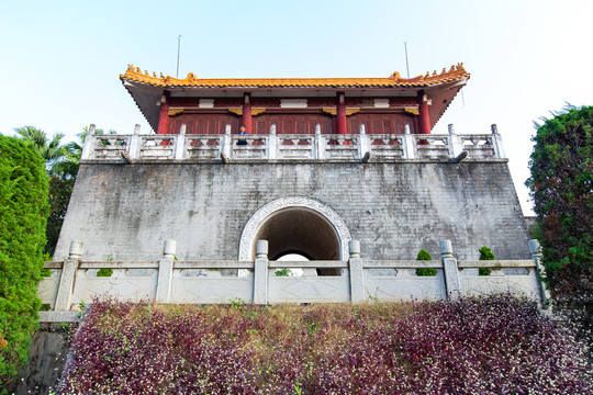 湛江市雷州市三元塔公园广运门