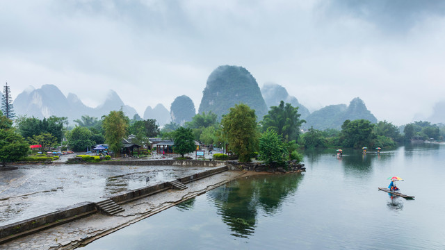 雨中十里画廊自然景观