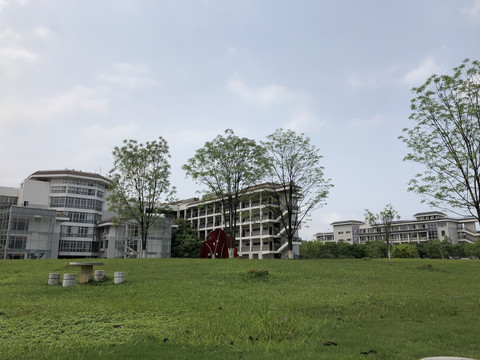 桂林旅游学院校园