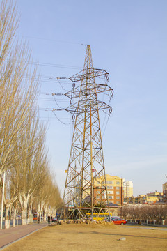 電塔