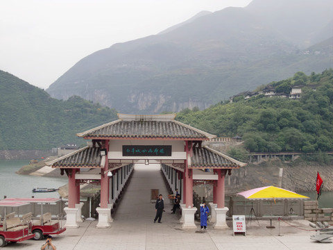 风雨廊桥