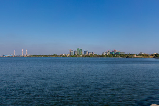 广东湛江滨湖湿地公园全景