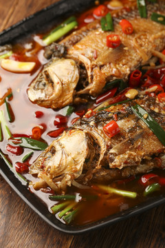 麻辣鯽魚