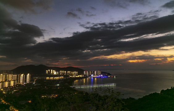 三亚鹿回头景区夜景