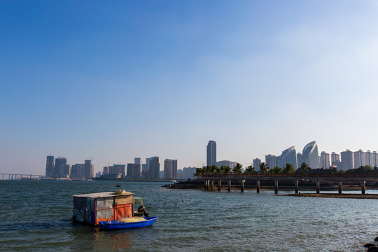 广东湛江金沙湾观海公园渔船